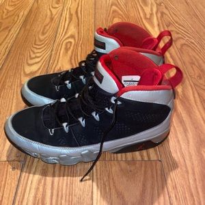 Air Jordan 9 Retro “Johnny Kilroy”